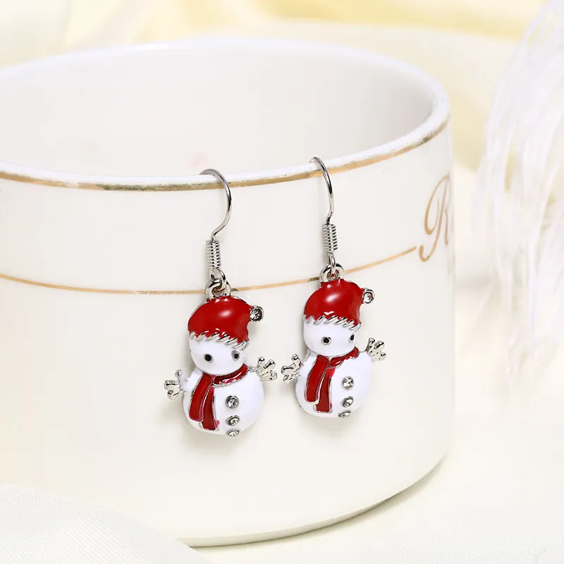 Personalità europea e americana moda carino bambola orecchini regali ornamenti natalizi orecchini pupazzo di neve