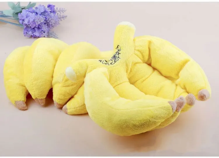 Giocattolo sonoro di peluche a forma di banana per animali domestici