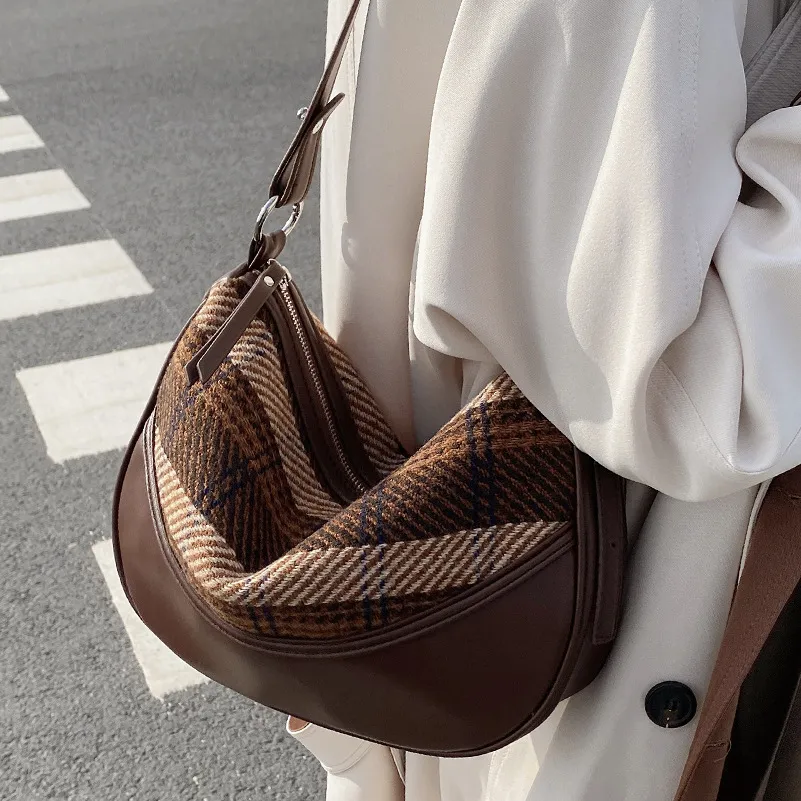 Sacchetto di vestiti creativi di personalità donna borsa a tracolla moda catena di moda coreana messenger bag