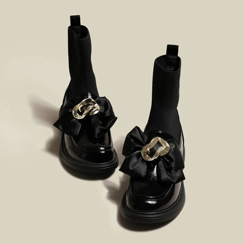 2021 nuovi calzini elastici stivali mocassini scarpe piccole in pelle da donna in vernice stile europeo e americano Martin stivali da donna
