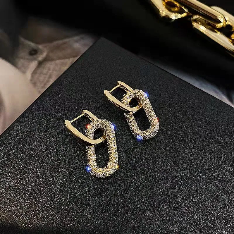 Versione coreana di orecchini geometrici semplici con diamanti di temperamento di fascia alta moda orecchini a tutto fiammifero J