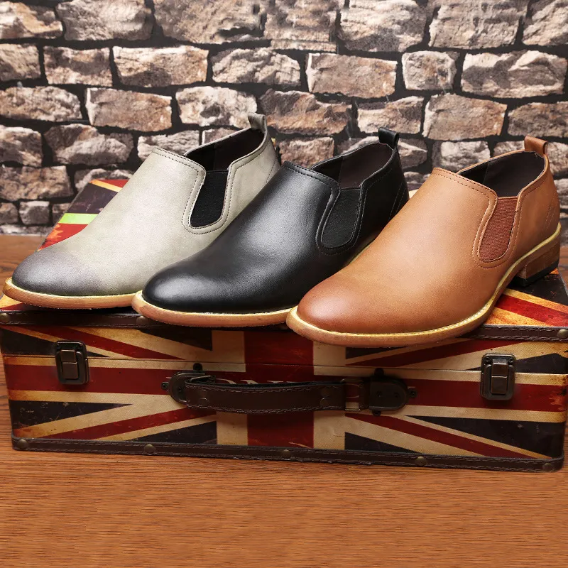 Scarpe da lavoro in pelle da uomo britanniche per il tempo libero nuove scarpe da uomo stringate scarpe da sposa abbigliamento formale da uomo scarpe
