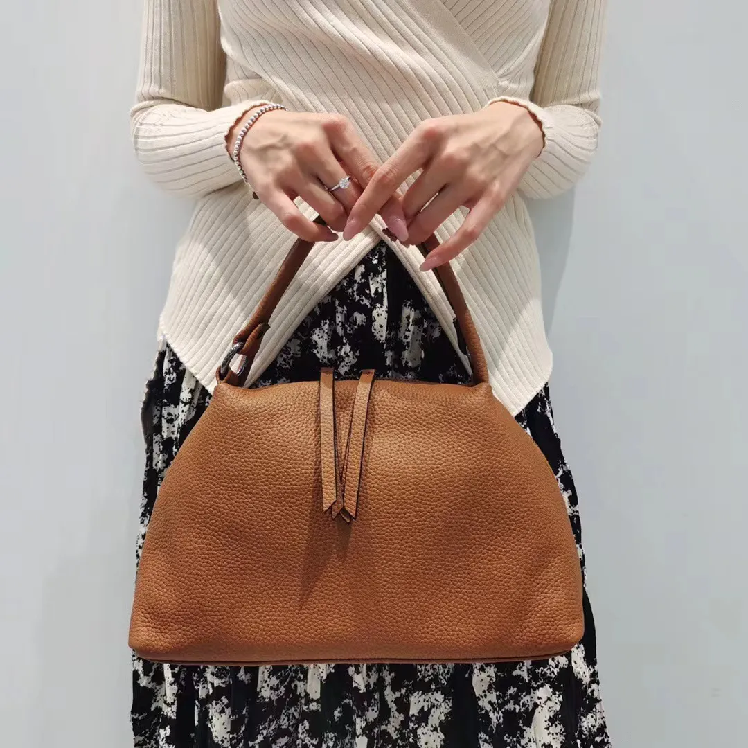 Primo strato di pelle bovina nuovo gnocco borsa a mano in pelle messenger con una spalla borsa da donna versione coreana moda casual grande capacità