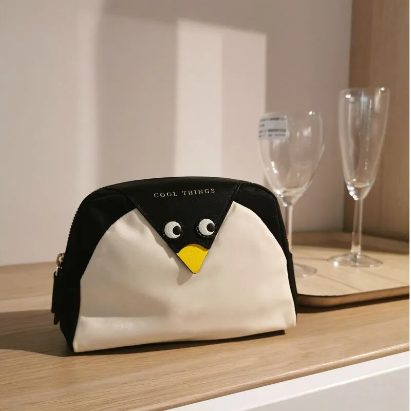 Borsa per il trucco del pinguino carino in tessuto di nylon Borsa per il trasporto da viaggio delle donne Articoli da toeletta Organizzare la borsa p