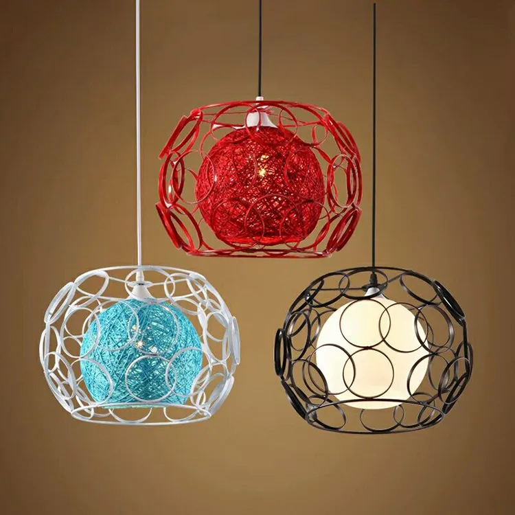 Moda Il lampadario a tre teste semplice e alla moda ha portato il lampadario creativo nelle scale Ristorante New Style