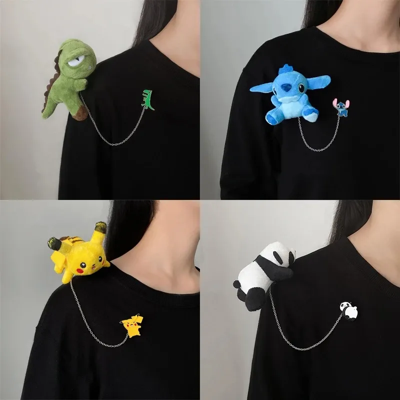 Papà serie simpatico peluche panda Pikachu dinosauro bambola spilla in metallo distintivo borsa pin accessori tendenza