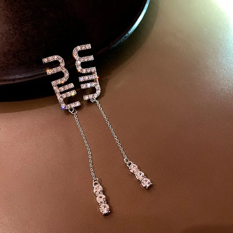 minmin new orecchini s925 lettere ad ago in argento sterling con diamanti e nappe orecchini lunghi orecchini moda orecchini