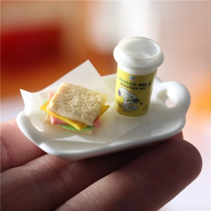 Casa delle bambole creativo mini sandwich al latte set da tè piatto Simulazione in miniatura modello di gioco con cibo Accessori per la casa delle ba