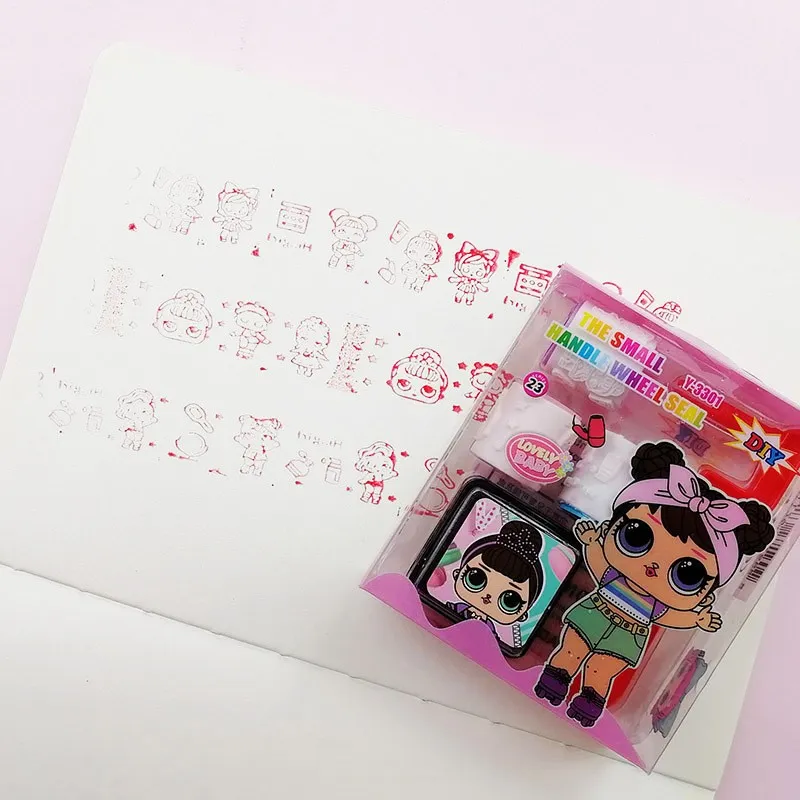 sorpresa Bambola Bambini inkpad Stampa cartone animato modello casuale