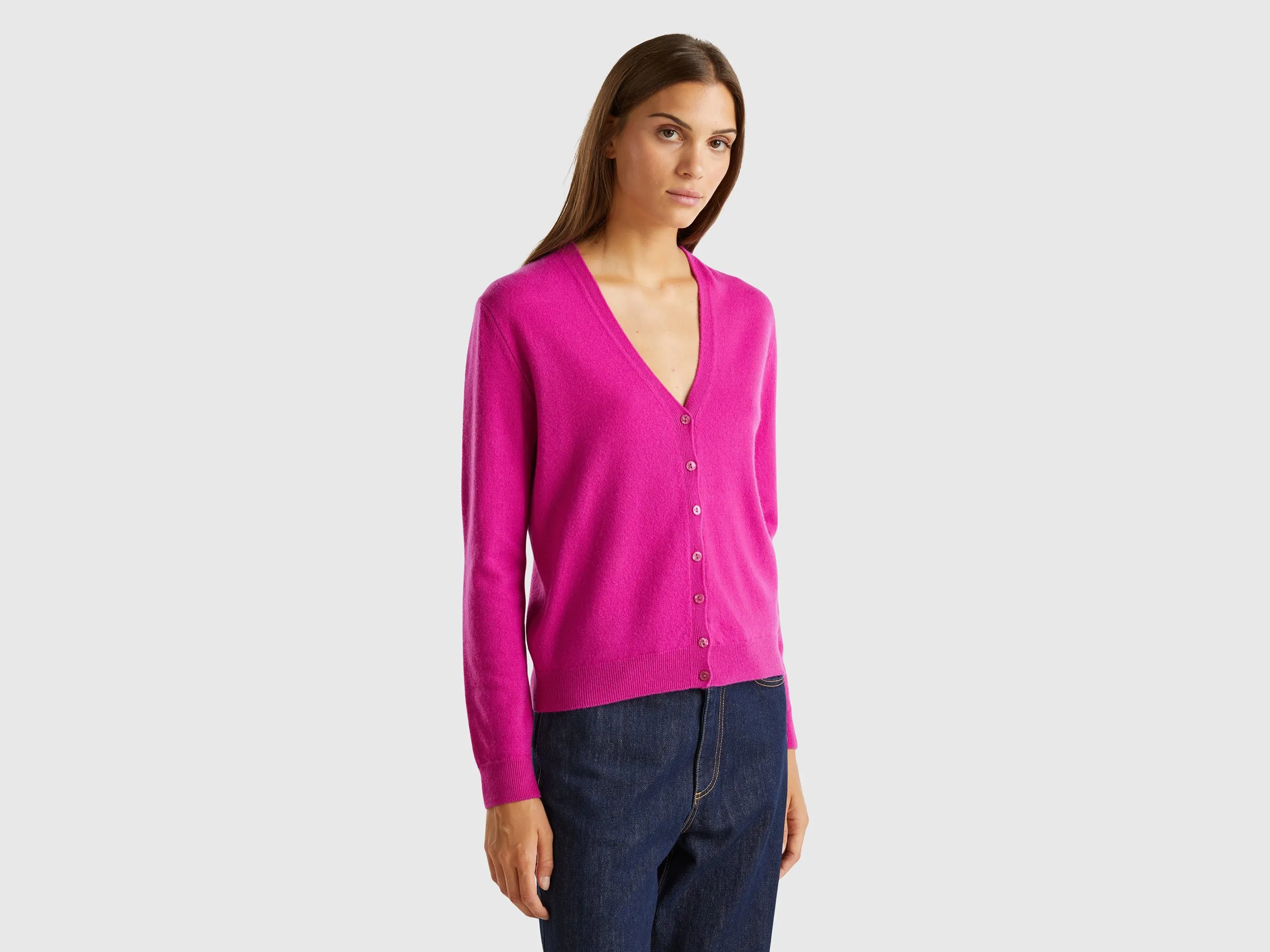 Benetton, Cardigan Scollo A V Fucsia Ciclamino In Pura Lana Merino, Ciclamino, Donna