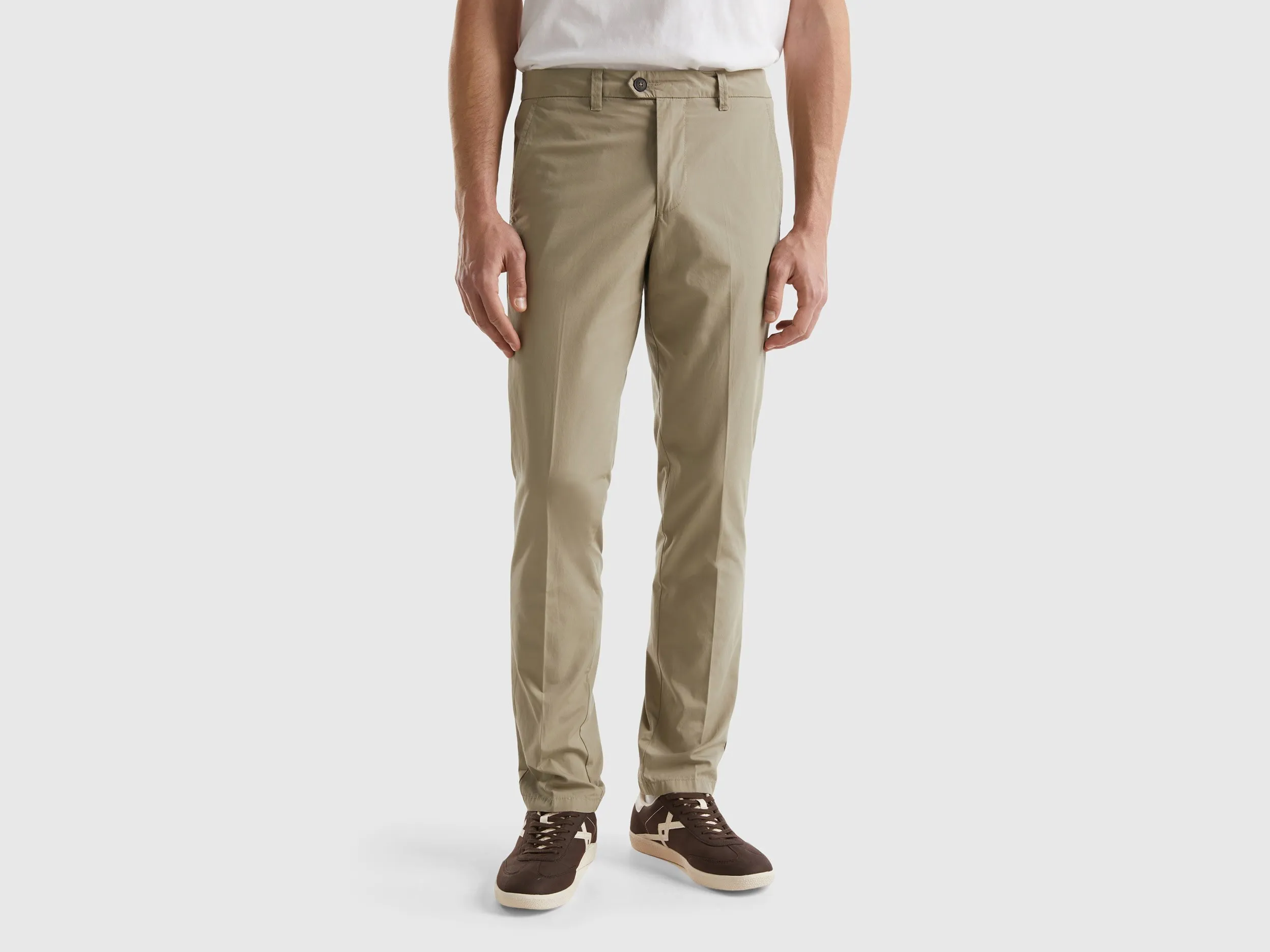 Benetton, Chino Slim Fit In Cotone Leggero, Verde Chiaro, Uomo