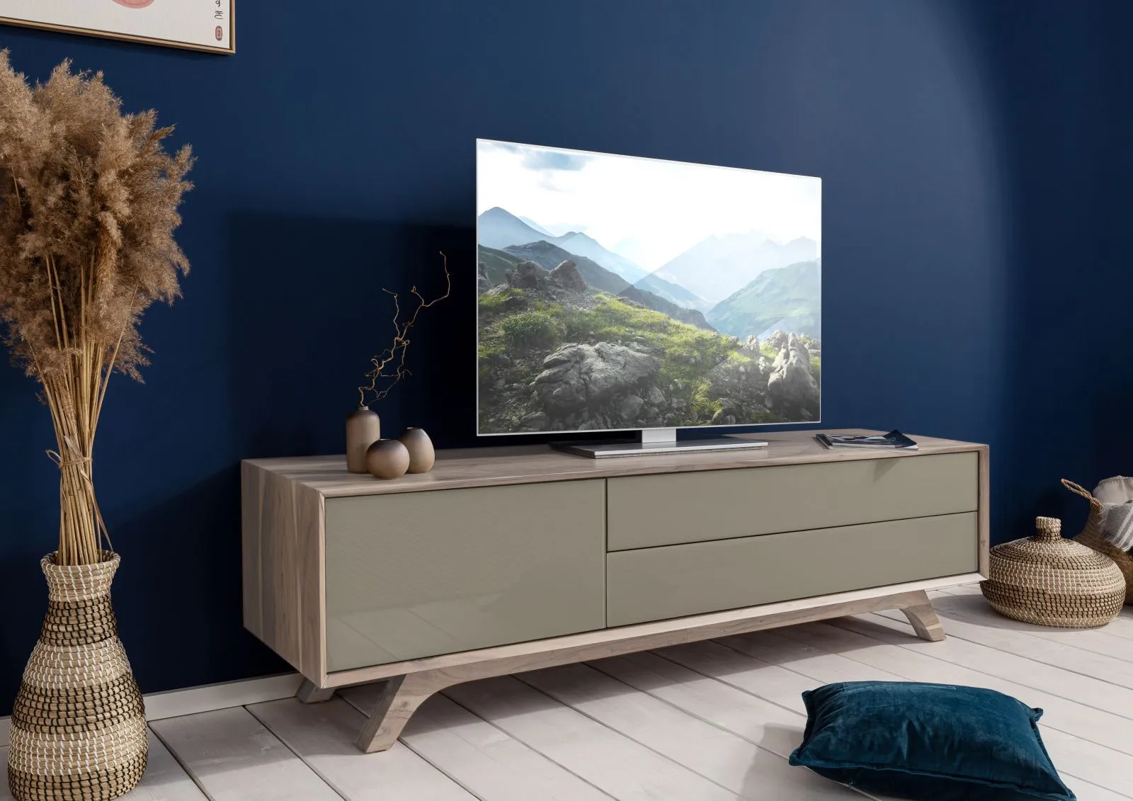 TROMSO #005 Mobile Tv in legno di acacia e vetro - laccato / crema 180x45x50