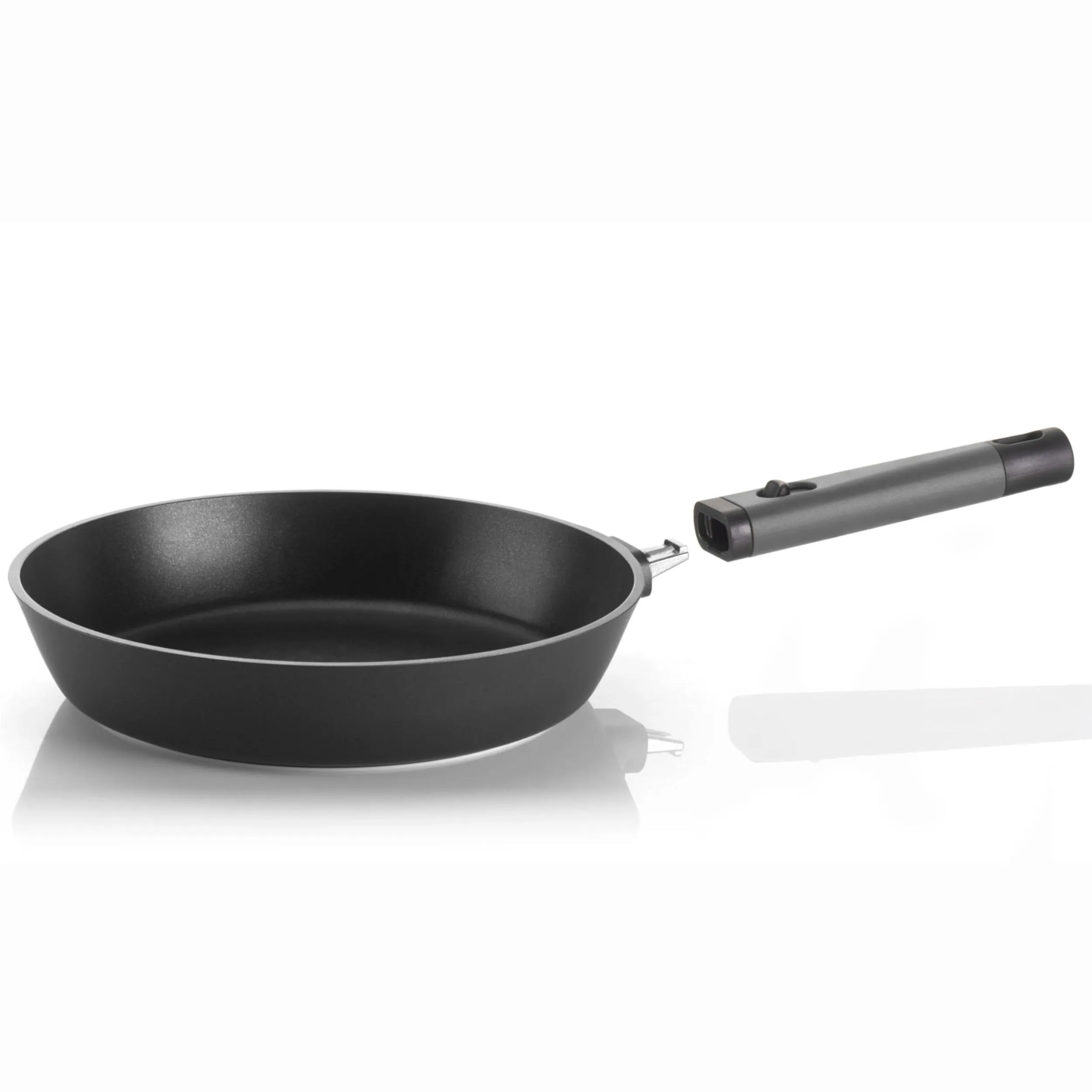 Padella Manico Removibile Diametro 24 cm linea Cook e space adatta a tutte le fonti di calore anche induzione lavabile in lavastoviglie colore nero