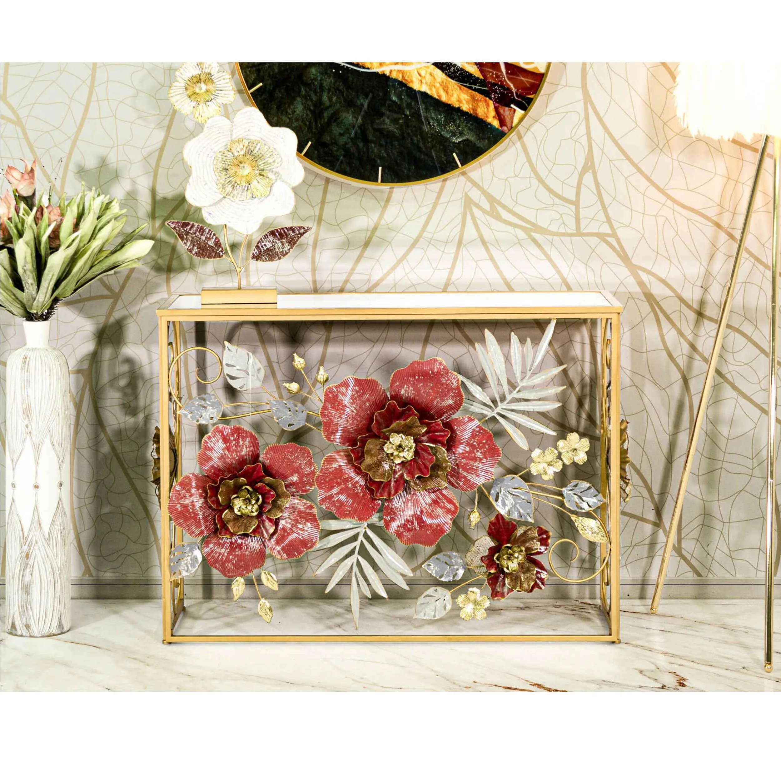 Console rettangolare in metallo dorato con foglie e fiori , LOVI, Dimensioni 106x36,8xh 80 cm - Peso 10,8 kg La struttura in metallo dorato ripiano a specchio